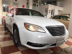 Chrysler 200